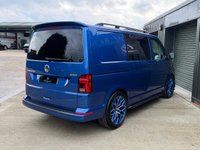 USED 2021 21 VOLKSWAGEN TRANSPORTER 2.0 BiTDI T32 Highline Kombi Double Cab 5dr Diesel DSG 4Motion SWB Euro 6 (s/s) (204 ps) 
