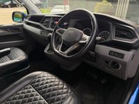USED 2021 21 VOLKSWAGEN TRANSPORTER 2.0 BiTDI T32 Highline Kombi Double Cab 5dr Diesel DSG 4Motion SWB Euro 6 (s/s) (204 ps) 
