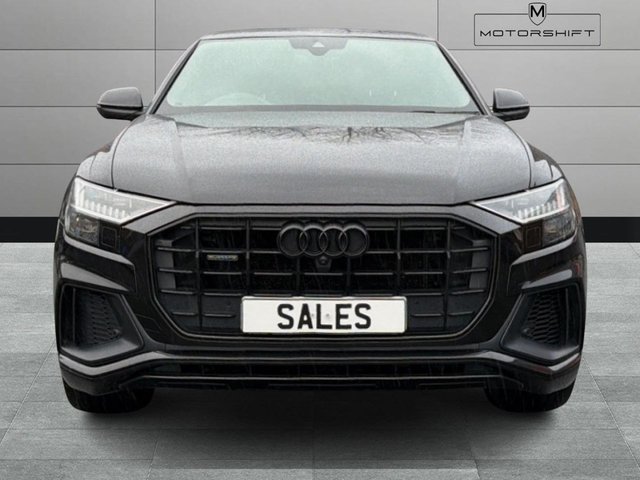 2020 AUDI Q8 - Photo 3