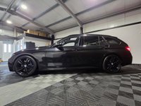 USED 2017 67 BMW 3 SERIES 3.0 330d M Sport Touring 5dr Diesel Auto Euro 6 (s/s) (258 ps) Sunroof I H/K I ProNav I Icon