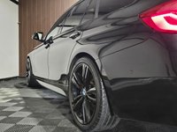 USED 2017 67 BMW 3 SERIES 3.0 330d M Sport Touring 5dr Diesel Auto Euro 6 (s/s) (258 ps) Sunroof I H/K I ProNav I Icon
