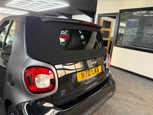 2019 SMART FORTWO - Photo 9