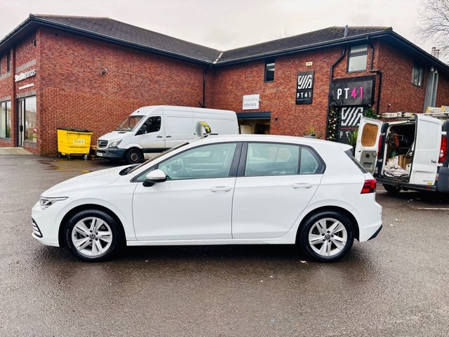 2020 VOLKSWAGEN GOLF 2020 1.5 eTSI MHEV Life Hatchback 5dr Petrol Hybrid DSG Euro 6 (s/s) (150 ps) - Photo 3