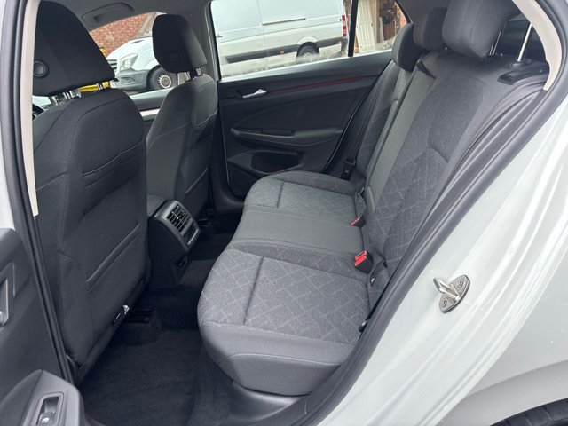 2020 VOLKSWAGEN GOLF 2020 1.5 eTSI MHEV Life Hatchback 5dr Petrol Hybrid DSG Euro 6 (s/s) (150 ps) - Photo 9