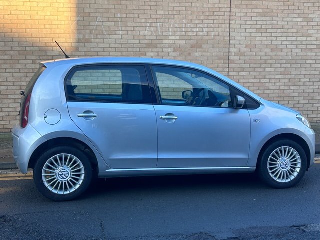 2013 VOLKSWAGEN UP! 2013 1.0 High up! Hatchback 5dr Petrol Manual Euro 5 (75 ps) - Photo 4