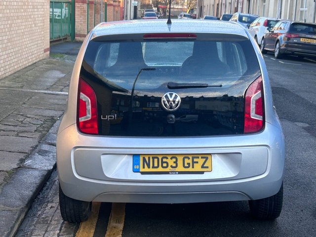 2013 VOLKSWAGEN UP! 2013 1.0 High up! Hatchback 5dr Petrol Manual Euro 5 (75 ps) - Photo 6