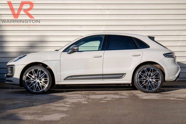 2022 PORSCHE MACAN - Photo 11