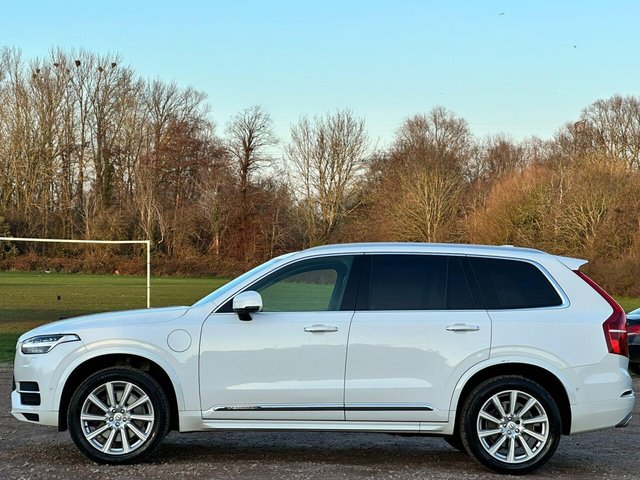 2016 VOLVO XC90 - Photo 9