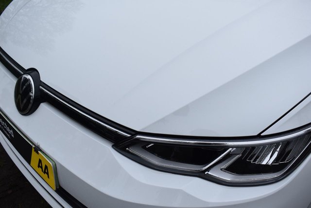 2020 VOLKSWAGEN GOLF 1.5 eTSI MHEV Life Hatchback 5dr Petrol Hybrid DSG Euro 6 (s/s) (150 ps) - Photo 4