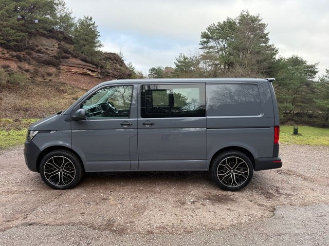 2022 VOLKSWAGEN TRANSPORTER 2.0 TDI T30 Startline Kombi Double Cab 5dr Diesel Manual FWD SWB Euro 6 (s/s) (110 ps) - Photo 2