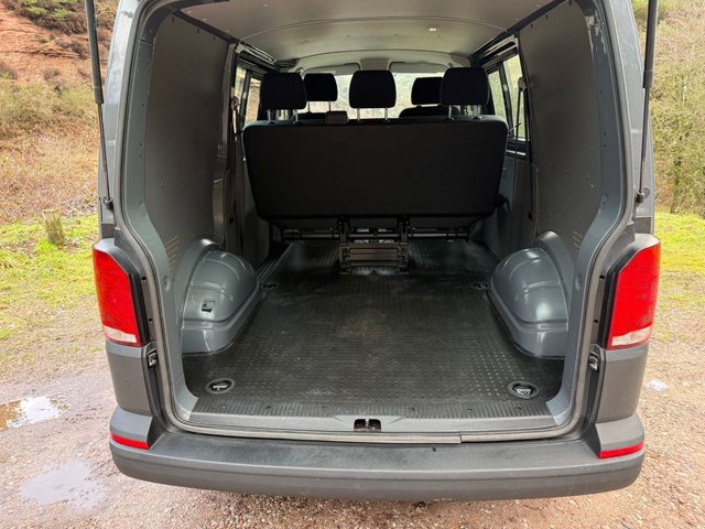 2022 VOLKSWAGEN TRANSPORTER 2.0 TDI T30 Startline Kombi Double Cab 5dr Diesel Manual FWD SWB Euro 6 (s/s) (110 ps) - Photo 6