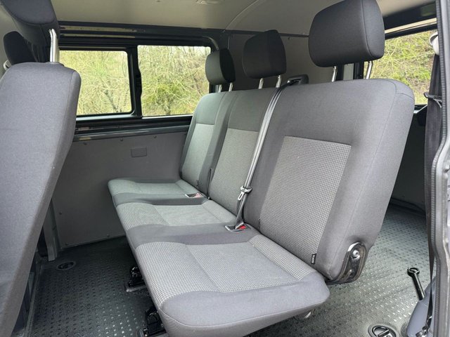 2022 VOLKSWAGEN TRANSPORTER 2.0 TDI T30 Startline Kombi Double Cab 5dr Diesel Manual FWD SWB Euro 6 (s/s) (110 ps) - Photo 9