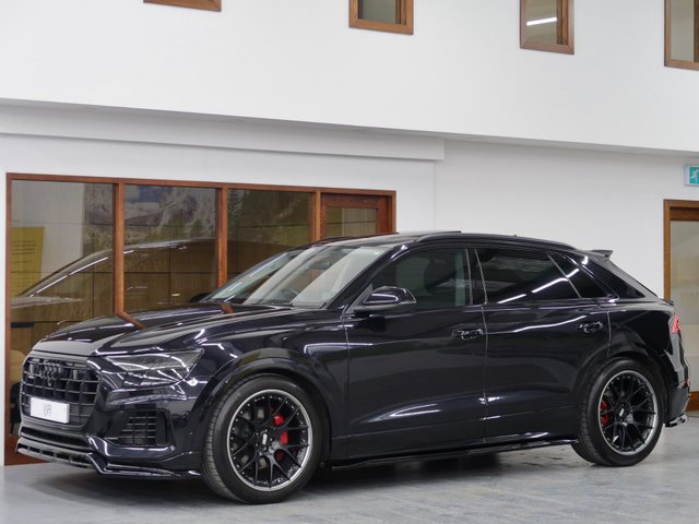 2019 AUDI Q8 - Photo 3