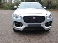 USED 2018 18 JAGUAR F-PACE 2.0 P250i R-Sport SUV 5dr Petrol Auto AWD Euro 6 (s/s) (250 ps) PANO ROOF, BLACK & RED LEATHER