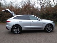 USED 2018 18 JAGUAR F-PACE 2.0 P250i R-Sport SUV 5dr Petrol Auto AWD Euro 6 (s/s) (250 ps) PANO ROOF, BLACK & RED LEATHER