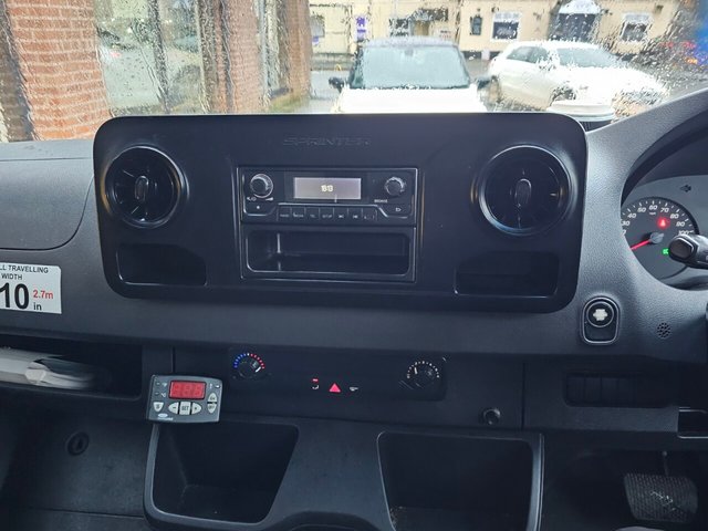 2019 Mercedes-Benz Sprinter 2.1L null 2dr - Photo 10