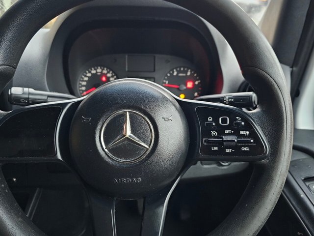 2019 Mercedes-Benz Sprinter 2.1L null 2dr - Photo 12