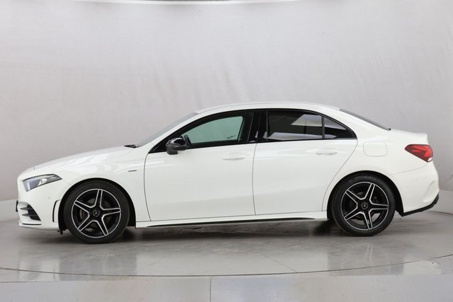 2021 Mercedes-Benz A Class 1.3L Amg Line Edition 4dr - Photo 6