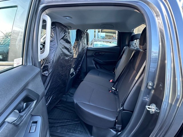 2025 ISUZU D-MAX 1.9 TD Utility Diff Lock Pickup Double Cab 4dr Diesel Manual 4WD Euro 6 (s/s) (164 ps) - Photo 12
