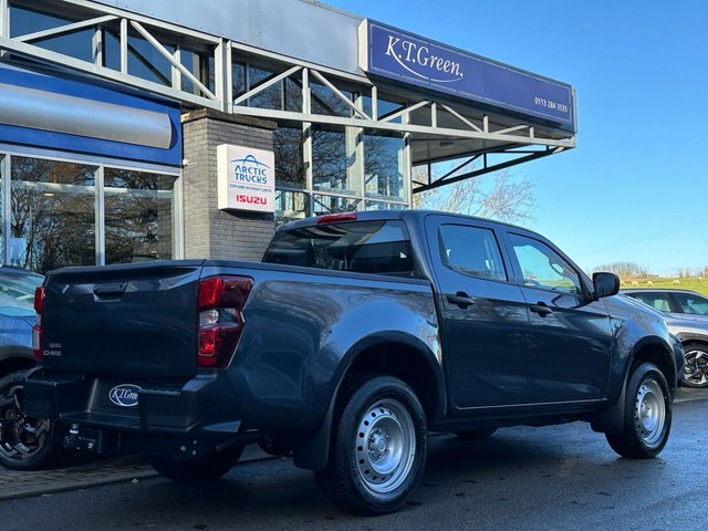 2025 ISUZU D-MAX 1.9 TD Utility Diff Lock Pickup Double Cab 4dr Diesel Manual 4WD Euro 6 (s/s) (164 ps) - Photo 4