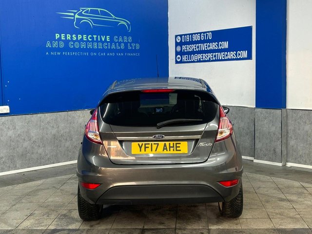 2017 FORD FIESTA - Photo 4