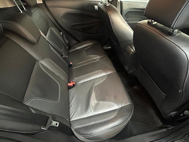 2017 FORD FIESTA - Photo 10