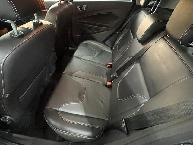 2017 FORD FIESTA - Photo 12