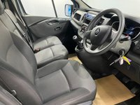 USED 2021 71 RENAULT TRAFIC 2.0 dCi ENERGY 28 Business+ Panel Van 5dr Diesel Manual SWB Standard Roof Euro 6 (s/s) (120 ps) LOW MILEAGE !