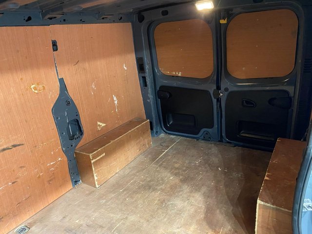 2021 Renault Trafic 2L Business+ 4dr - Photo 6