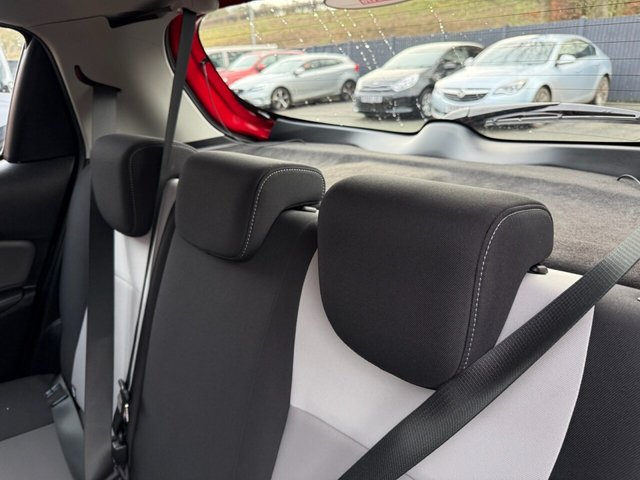 2018 Toyota Yaris 1.5L Icon 5dr - Photo 12