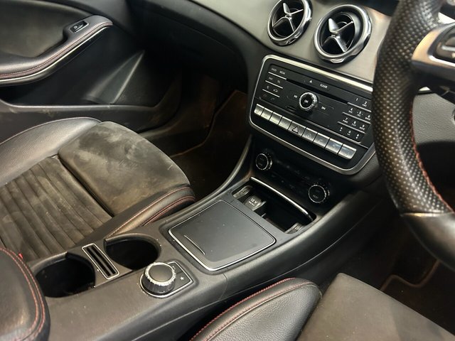 2017 Mercedes-Benz Gla 2.1L Amg Line 5dr - Photo 9