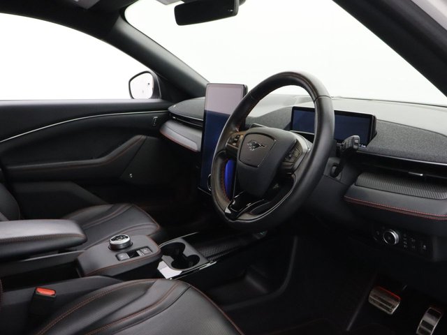 2022 Ford Mustang Mach-E - Photo 12