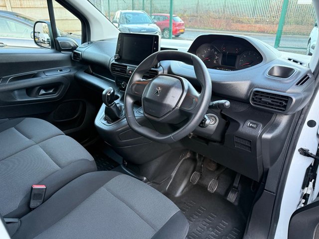 2021 PEUGEOT PARTNER 1.5 BlueHDi 1000 Professional Standard Panel Van 5dr Diesel Manual SWB Euro 6 (s/s) (100 bhp) - Photo 9