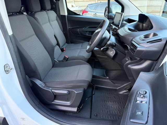 2021 PEUGEOT PARTNER 1.5 BlueHDi 1000 Professional Standard Panel Van 5dr Diesel Manual SWB Euro 6 (s/s) (100 bhp) - Photo 10