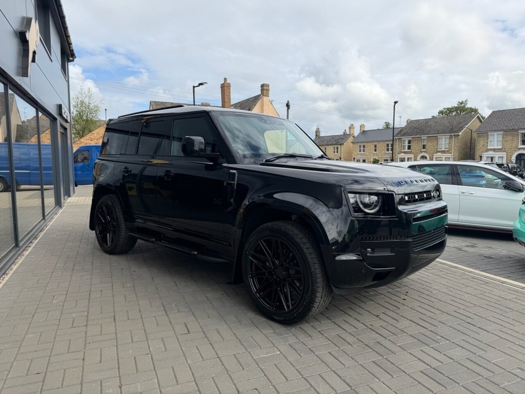 USED 2025 75 LAND ROVER DEFENDER 110 3.0 D250 MHEV X-Dynamic HSE Hard Top SUV Auto 4WD MWB Euro 6 (s/s) 5dr HSE SPEC|22" Bespoke Alloys...