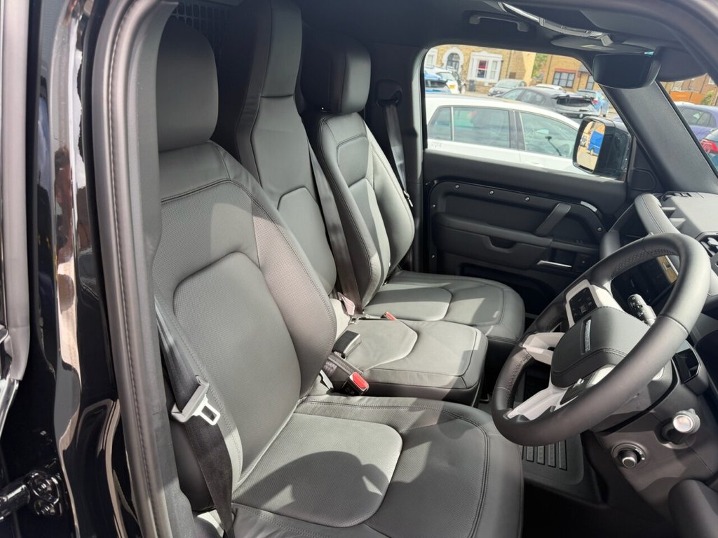 USED 2025 75 LAND ROVER DEFENDER 110 3.0 D250 MHEV X-Dynamic HSE Hard Top SUV Auto 4WD MWB Euro 6 (s/s) 5dr HSE SPEC|22" Bespoke Alloys...