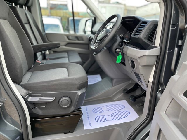 2022 Volkswagen Crafter 2L Trendline 5dr - Photo 3