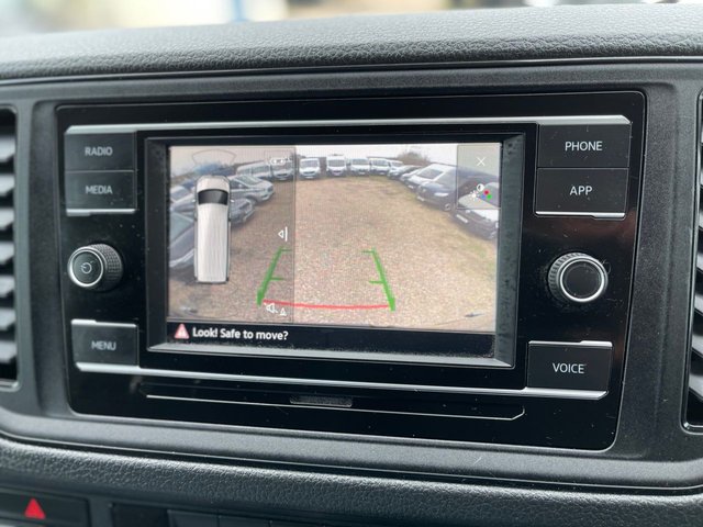 2022 Volkswagen Crafter 2L Trendline 5dr - Photo 6