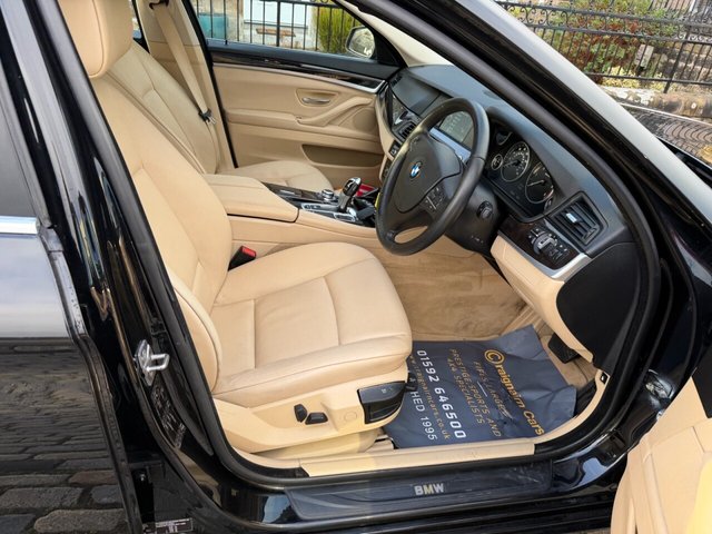 2011 BMW 5 SERIES - Photo 2