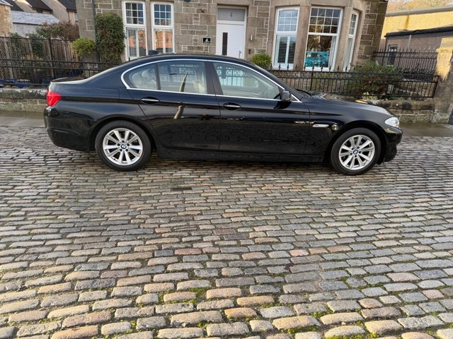 2011 BMW 5 SERIES - Photo 11