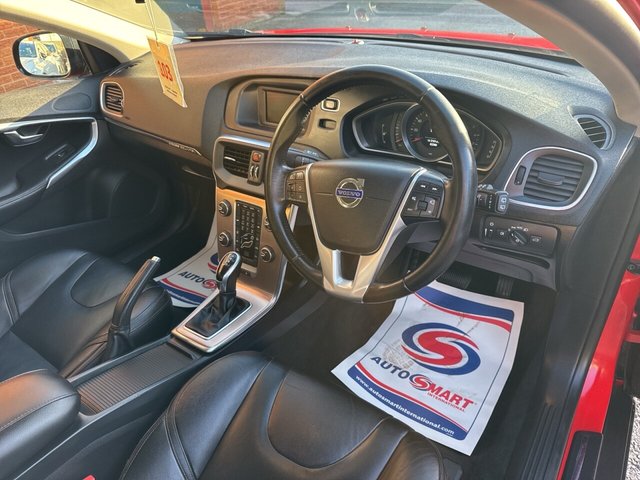 2015 Volvo V40 Cross Country 2L Lux 5dr - Photo 5