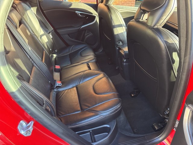 2015 Volvo V40 Cross Country 2L Lux 5dr - Photo 7