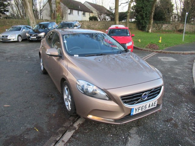 2015 VOLVO V40 2.0 T2 ES Hatchback 5dr Petrol Manual Euro 6 (s/s) (122 ps) - Photo 5
