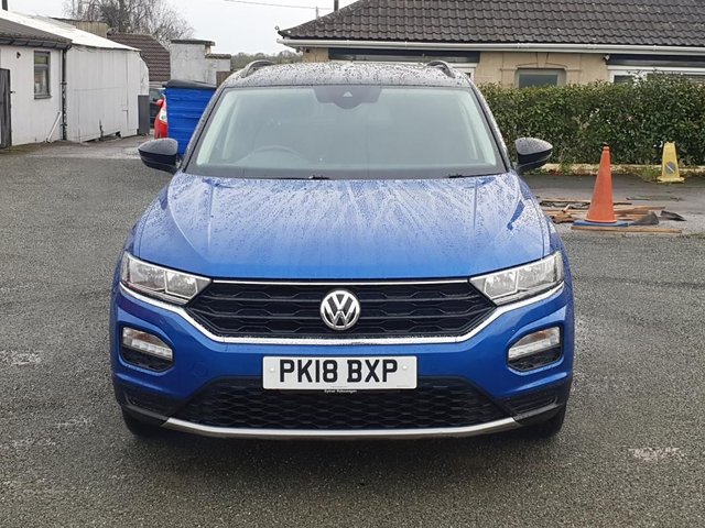View our VOLKSWAGEN T-ROC