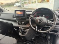 USED 2022 72 RENAULT TRAFIC 2.0 dCi Blue LL30 Business+ Panel Van 5dr Diesel Manual L2 H1 Euro 6 (s/s) (130 ps) This 2022 Renault Trafic Business+ van offers an impressive 7800 litres of cargo volume, making it an ideal choice for businesses needing substantial load space.  Powered by a 2.0 litre dCi Blue diesel engine and meeting Euro 6 emission standards, this LL30 L2 H1 model is equipped with the Business+ trim.  For enhanced driver convenience and safety, it features EASY LINK Navigation with an 8 inch touchscreen and Bluetooth connectivity, manual air conditioning.