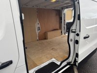 USED 2022 72 RENAULT TRAFIC 2.0 dCi Blue LL30 Business+ Panel Van 5dr Diesel Manual L2 H1 Euro 6 (s/s) (130 ps) This 2022 Renault Trafic Business+ van offers an impressive 7800 litres of cargo volume, making it an ideal choice for businesses needing substantial load space.  Powered by a 2.0 litre dCi Blue diesel engine and meeting Euro 6 emission standards, this LL30 L2 H1 model is equipped with the Business+ trim.  For enhanced driver convenience and safety, it features EASY LINK Navigation with an 8 inch touchscreen and Bluetooth connectivity, manual air conditioning.