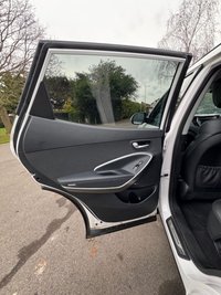 USED 2016 66 HYUNDAI SANTA FE 2.2 CRDi Blue Drive Premium SUV 5dr Diesel Auto 4WD Euro 6 (s/s) (7 Seat) (200 ps) 
