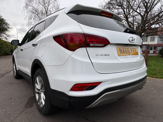 2016 HYUNDAI SANTA FE - Photo 7