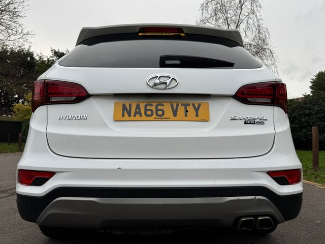 2016 HYUNDAI SANTA FE - Photo 8