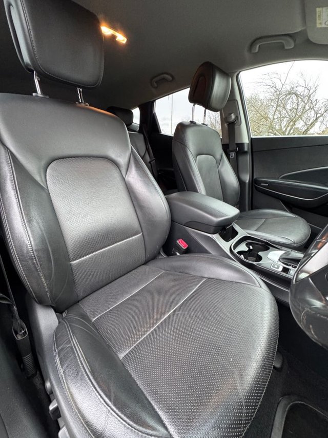 2016 HYUNDAI SANTA FE - Photo 12